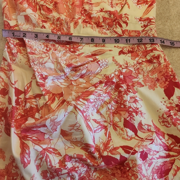 Adrianna Papell Coral and Cream Floral Midi Dress 4P - Picture 7 of 10